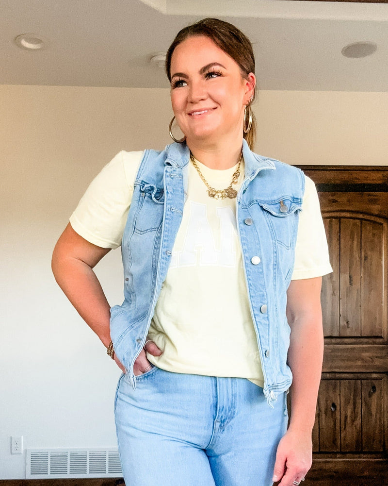 Mama - Varsity Outline - Comfort Colors Tee