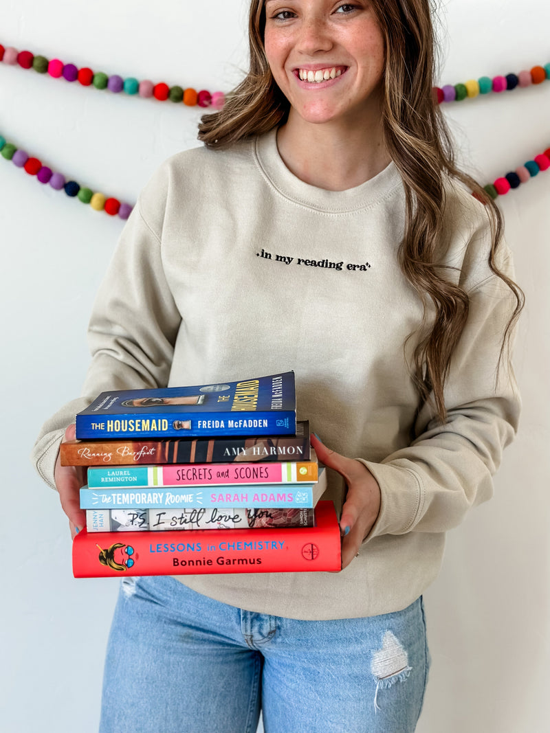 Embroidered Basic Fleece - In My Reading Era