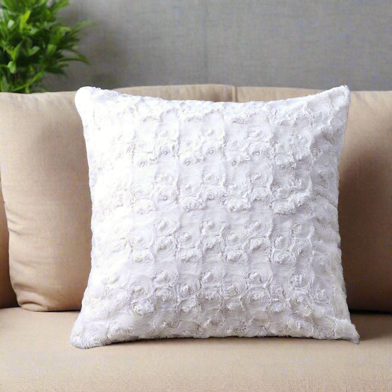 DaDa Bedding White Roses Faux Fur Pillow Cover