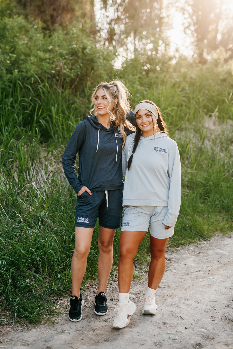 Getting My Steps In - Unisex Shorts