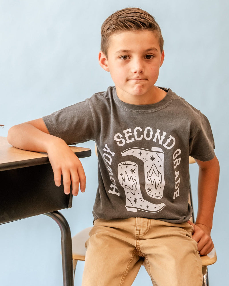 Howdy (Choose Your Grade) - YOUTH Comfort Colors Tee