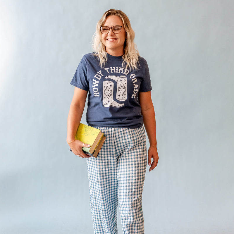 Howdy (Choose Your Grade) - Comfort Colors Tee