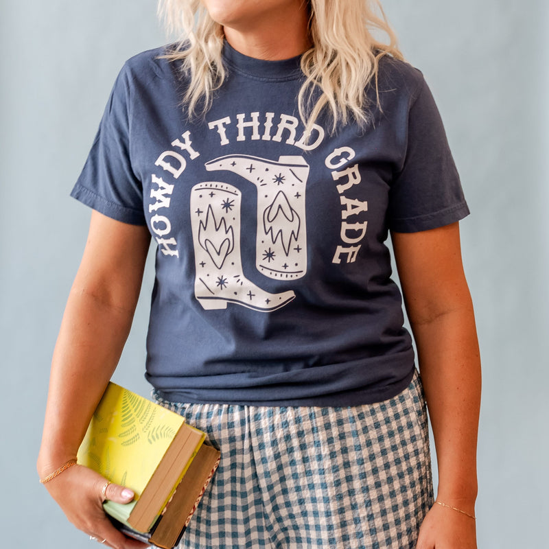 Howdy (Choose Your Grade) - Comfort Colors Tee