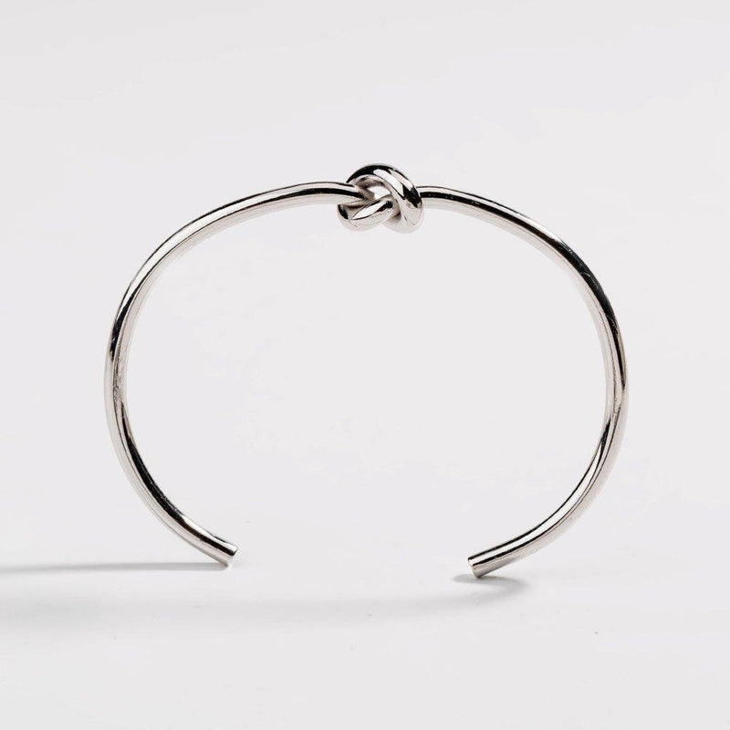 Dainty Love Knot Bracelet