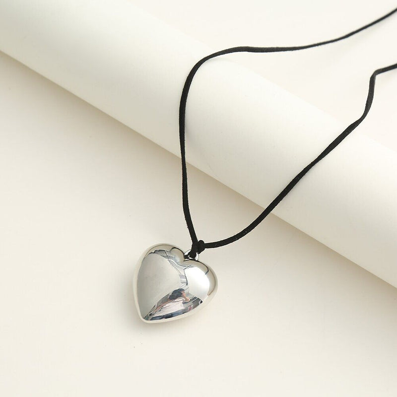 Wax Line Bowknot Beloved Heart Necklace