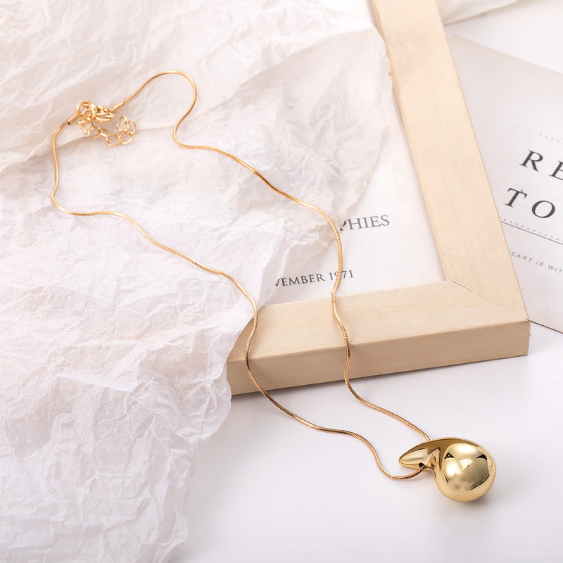 Pendant Necklace Female Nightclub Trendsetter Punk Chain