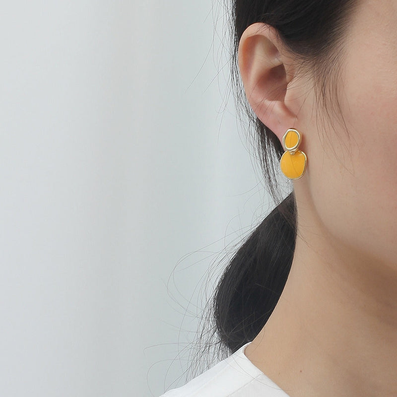 Geometric Round Drop Earring