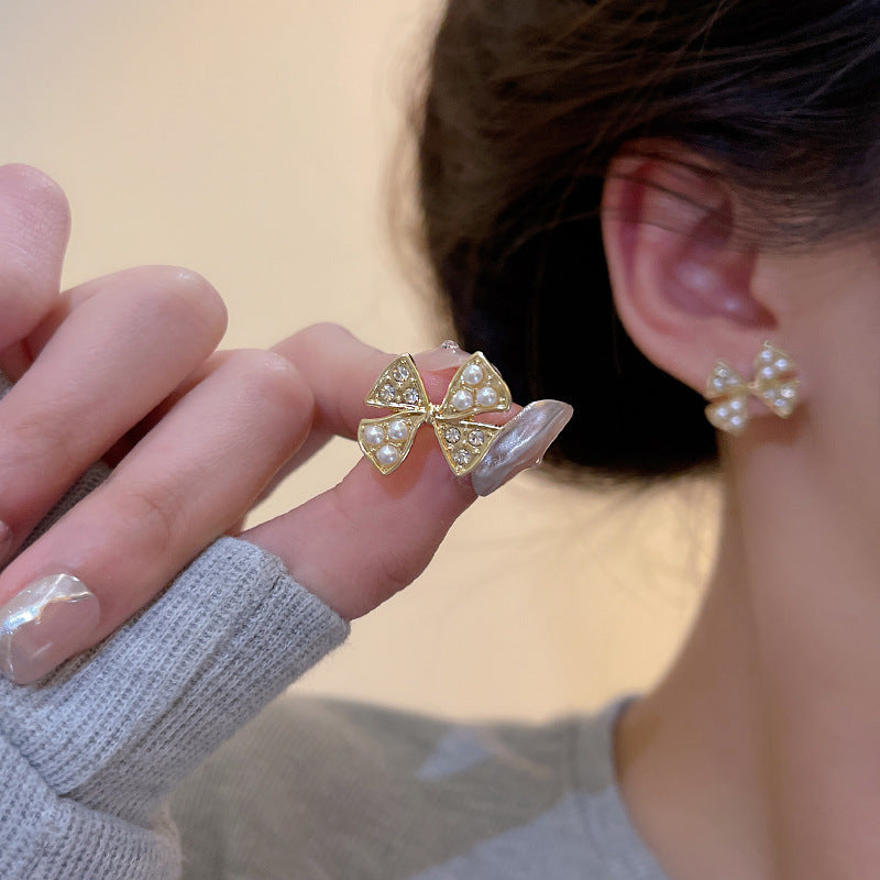 Elegant Pearl Rhinestone Bow Stud Earrings