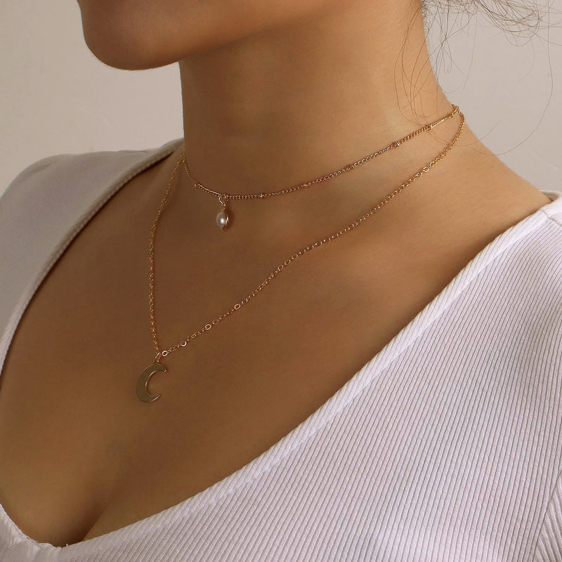 Moon Pearl Pendant Necklaces