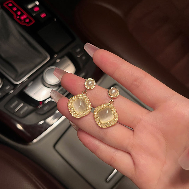 Geometric Sparkling Opal Square Earring