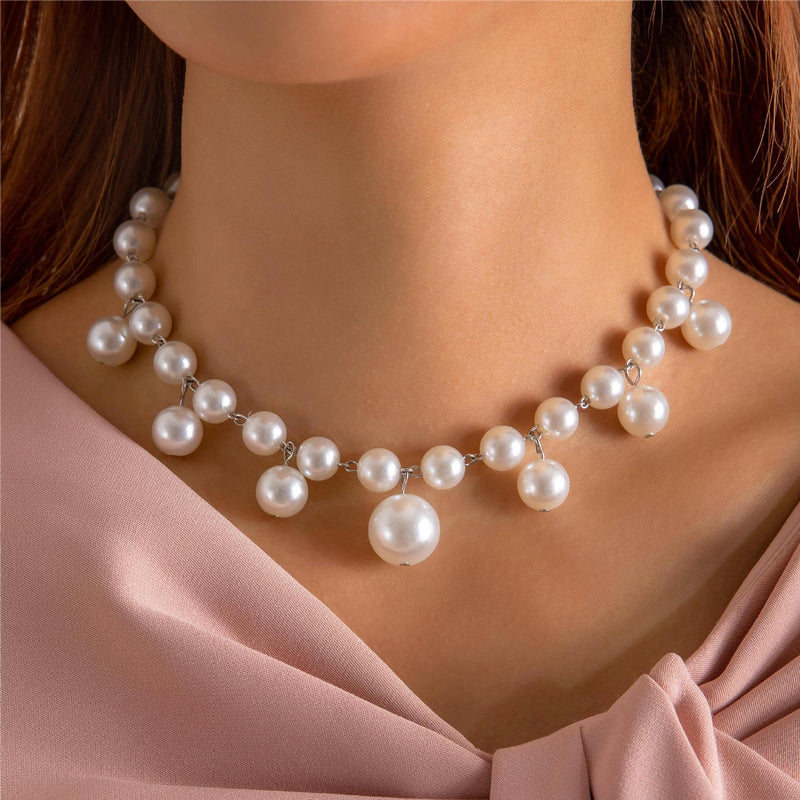 Exaggerated Large Round Pearl Bead Pendant Clavicle Necklace