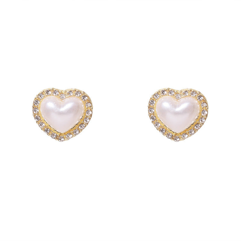 Romantic Elegant Heart Pearl Stud Earrings