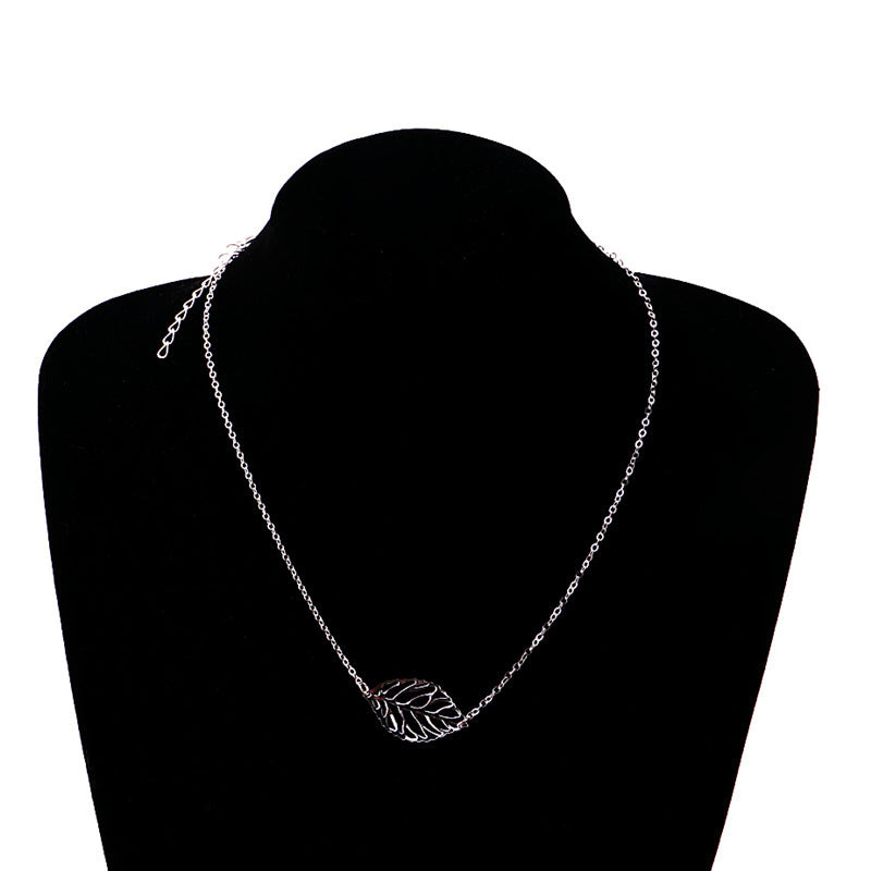 Leaf Pendant Necklace