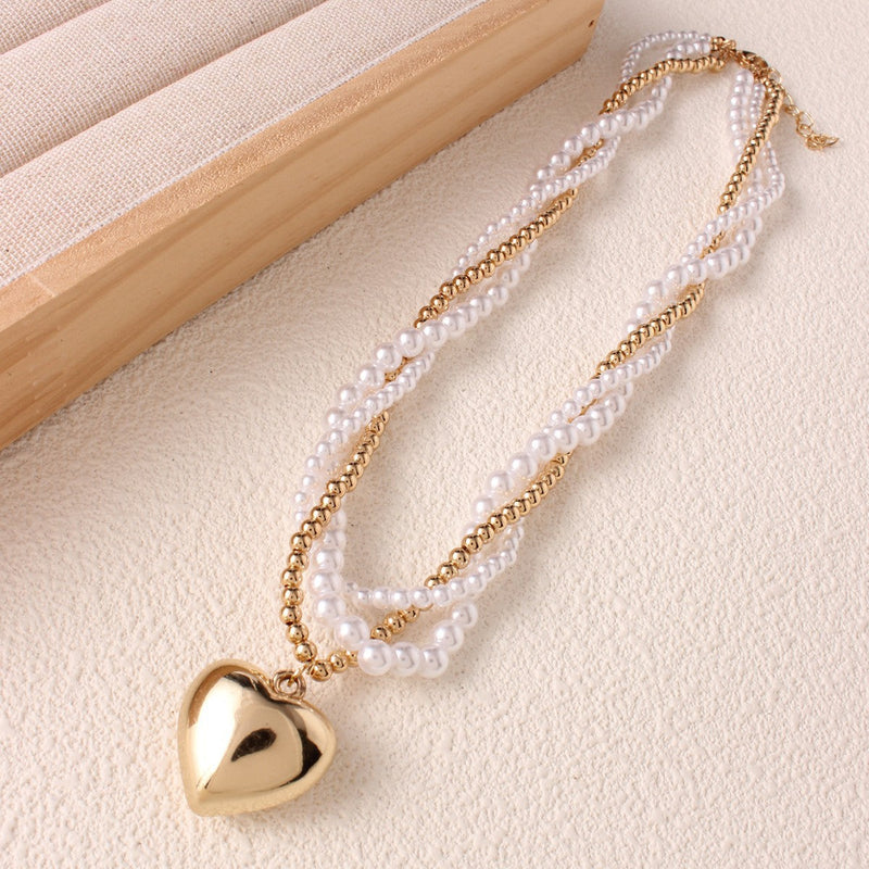 Elegant Vintage Twisted Pearl Beaded Heart Pendant Necklace