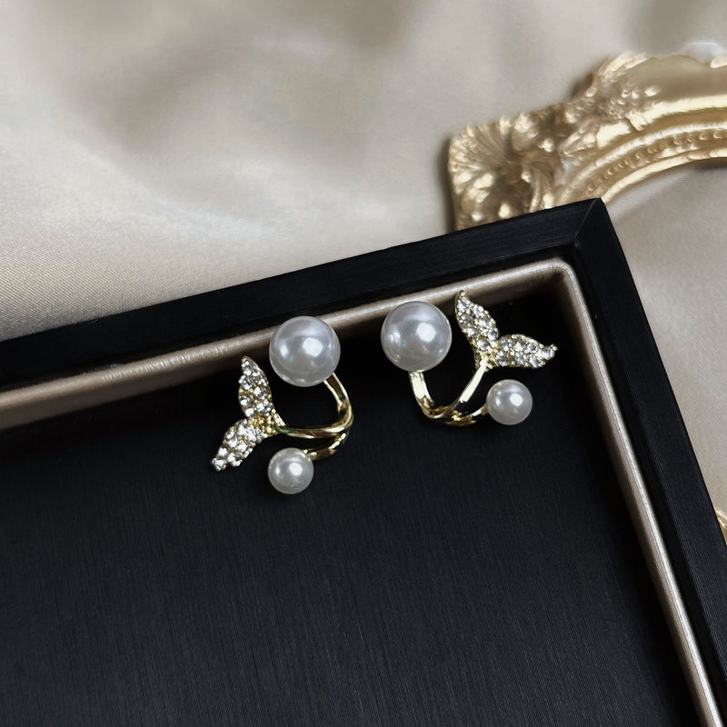 Rhinestone Fishtail Pearl Stud Earrings