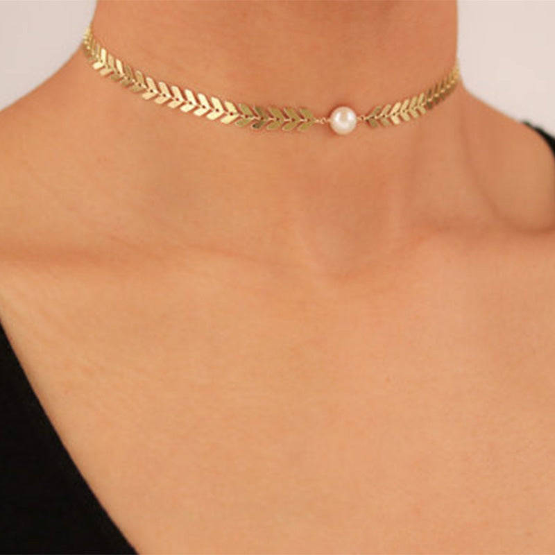 Simple Pearl Charm Gold Fish Bone Chain Short Choker Necklace