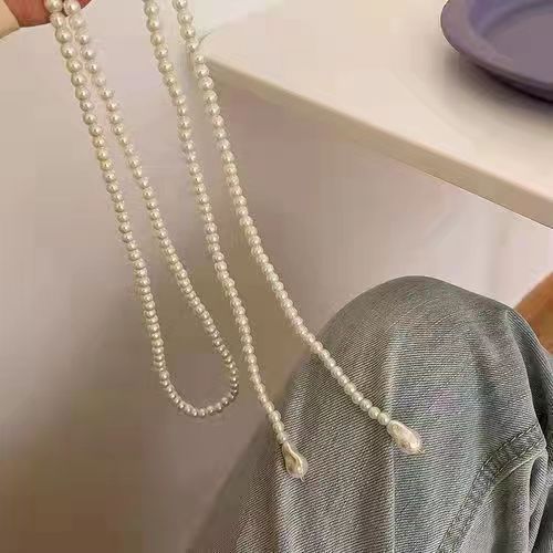 Long Chain Pearl Beaded Pendant Necklace