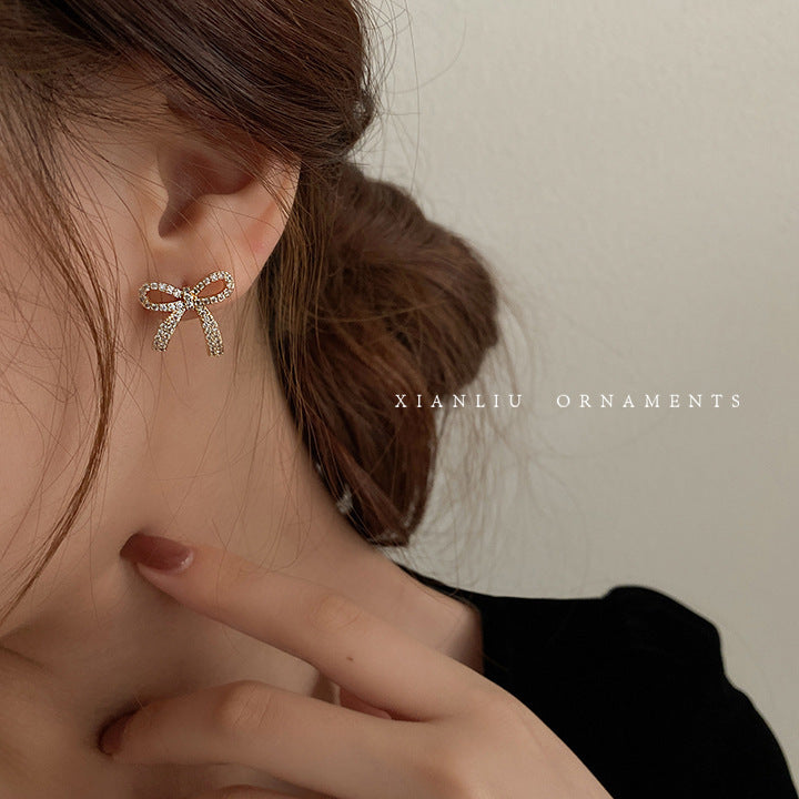 Classic Full Rhinestone Ribbon Bowknot Stud Earrings