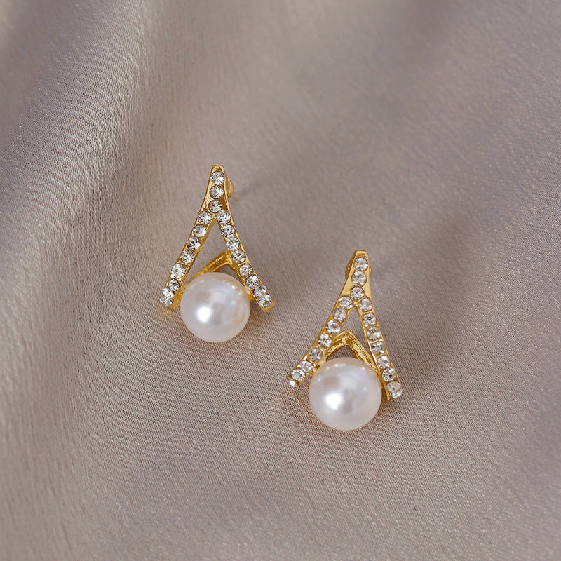 White Imitation Pearl Crystal Rhinestone Stud Earrings
