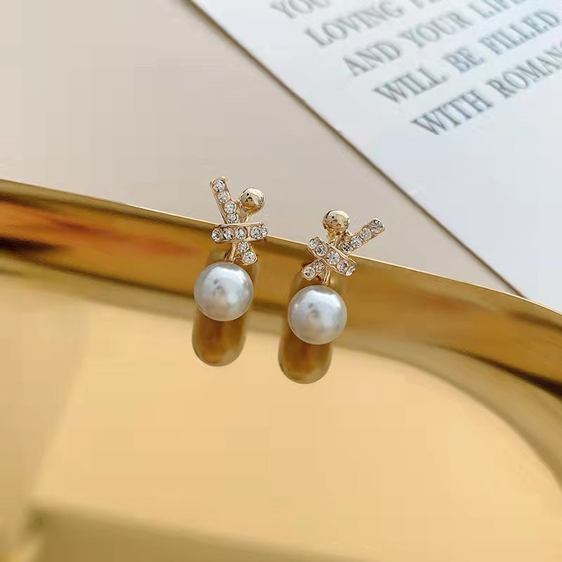 Elegant Rhinestone Bowknot Pearl Stud Earrings
