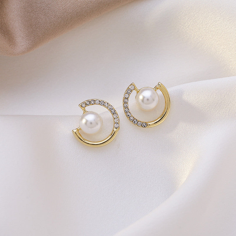 Baroque Pearl Geometric Circle Earrings