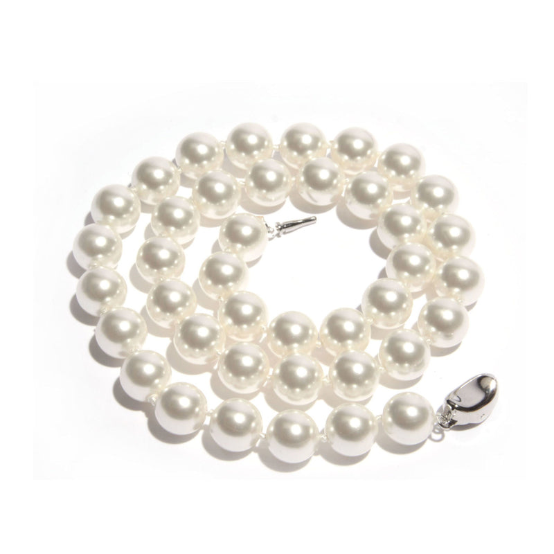 Round Sea Shell Pearl Necklace
