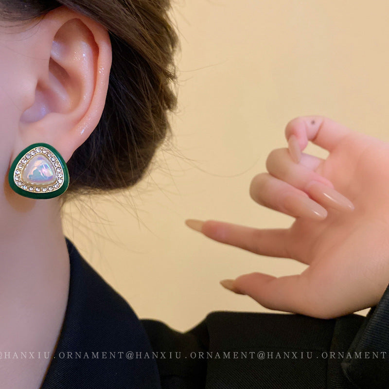 Geometric Triangle Pearl Stud Earrings