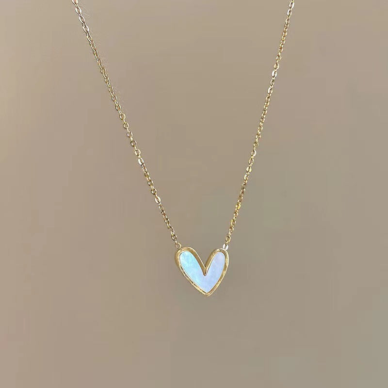 white heart pendent necklace
