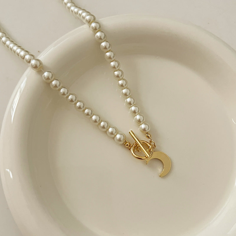 Moon Pearl Necklaces for Women Moon Pendant Baroque