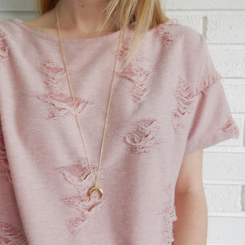 Dainty Crescent Moon Necklace