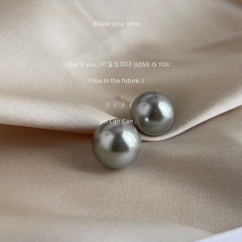 Natural Shell Pearl Earrings Gray Ear Stud