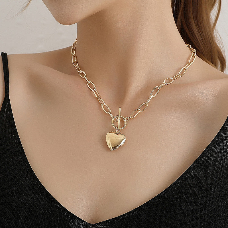 Heart Shape Pendant Chunky Chain Necklace