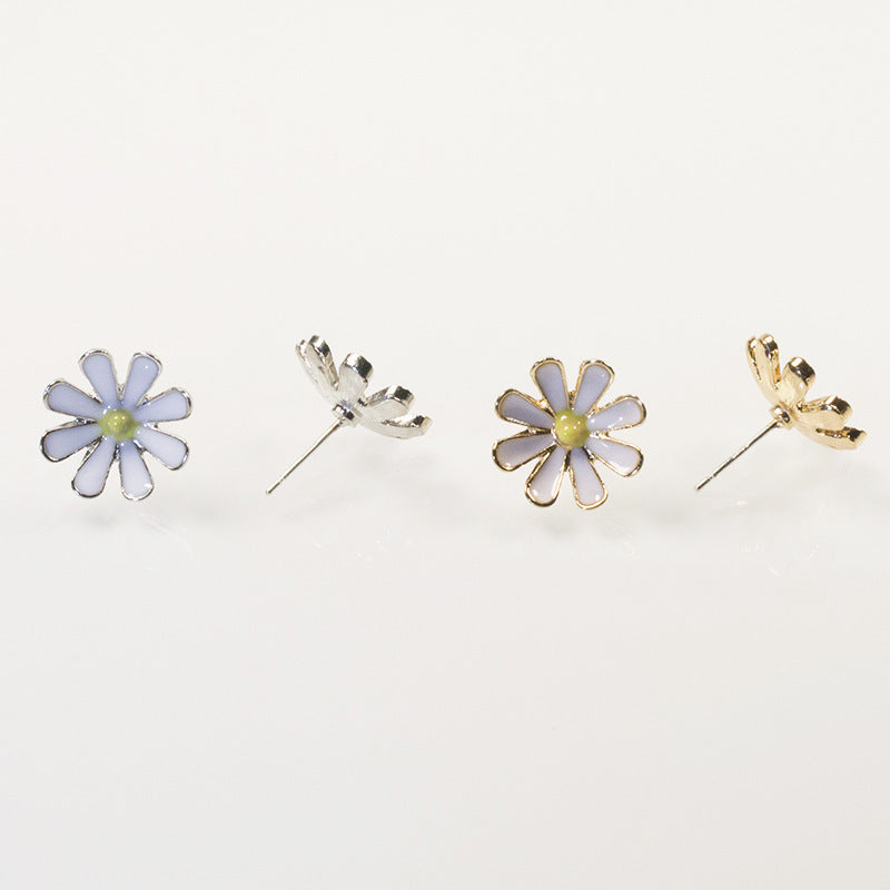 Daisy Flower Stud Earrings
