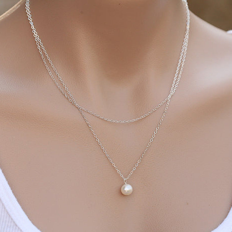 Simple Design Pearl Pendant Necklace