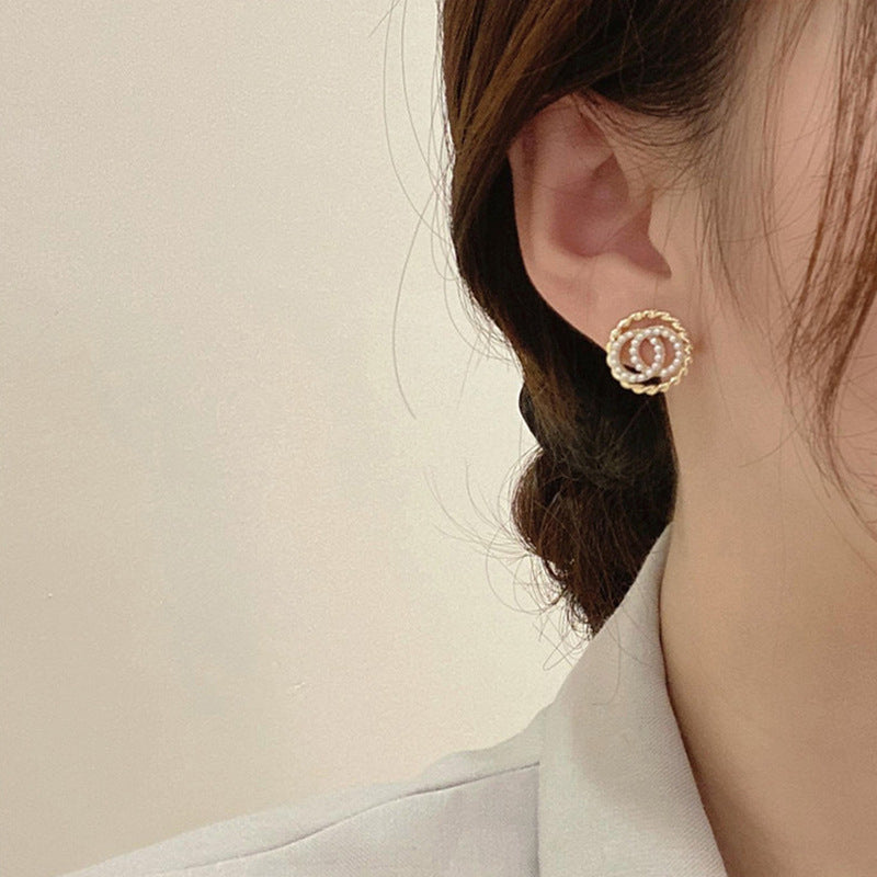 Hollow Pearl Round Earrings for Women