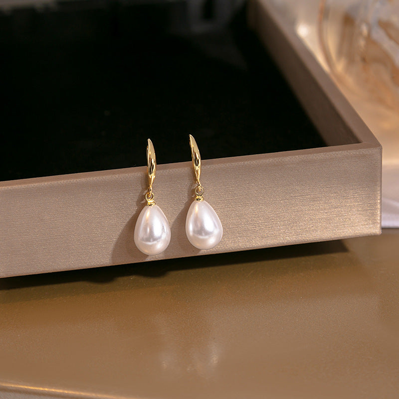 Retro Water Drop Pearl Earrings