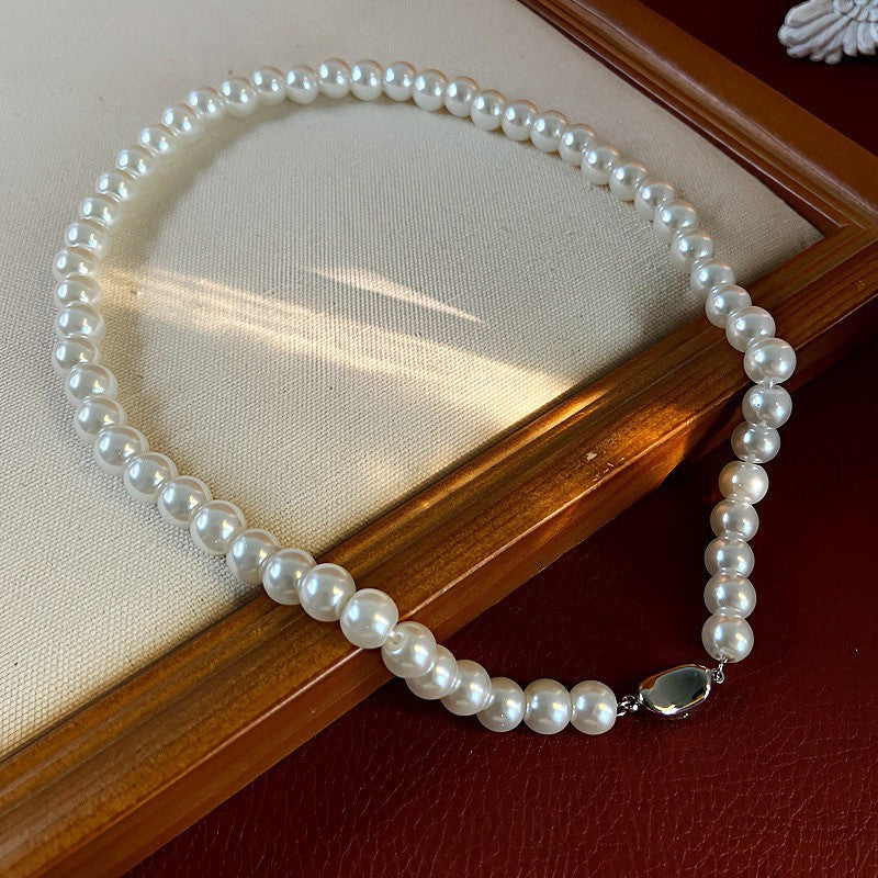Retro Elegant Heart Pendant Pearl Chain Necklace