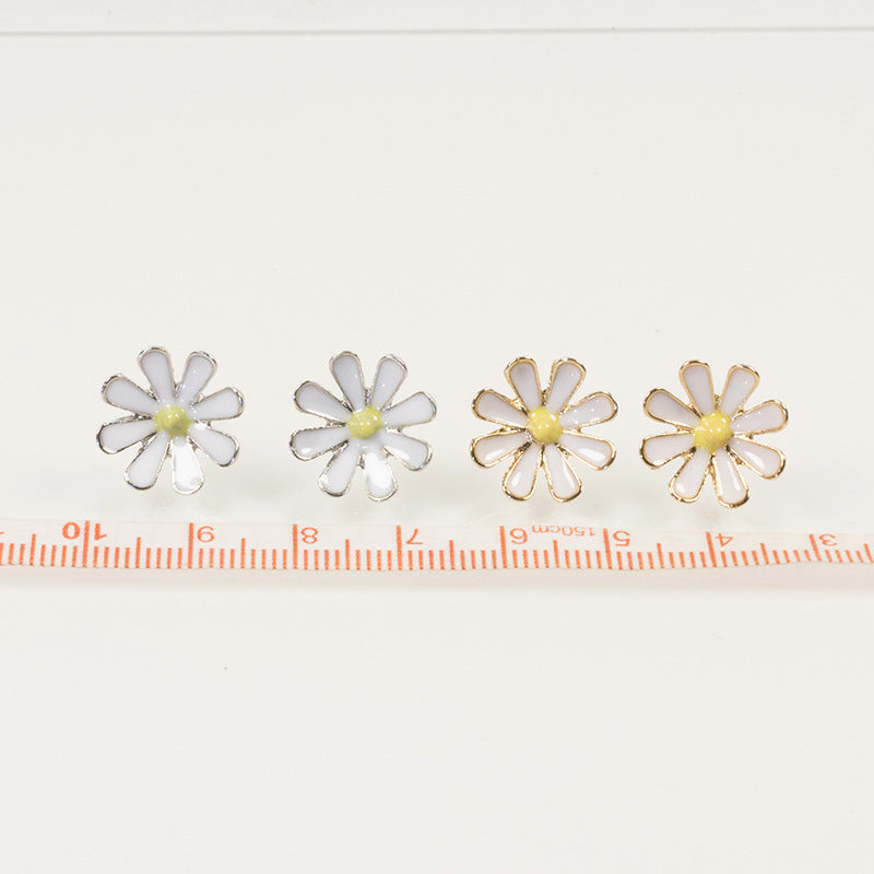 Daisy Flower Stud Earrings