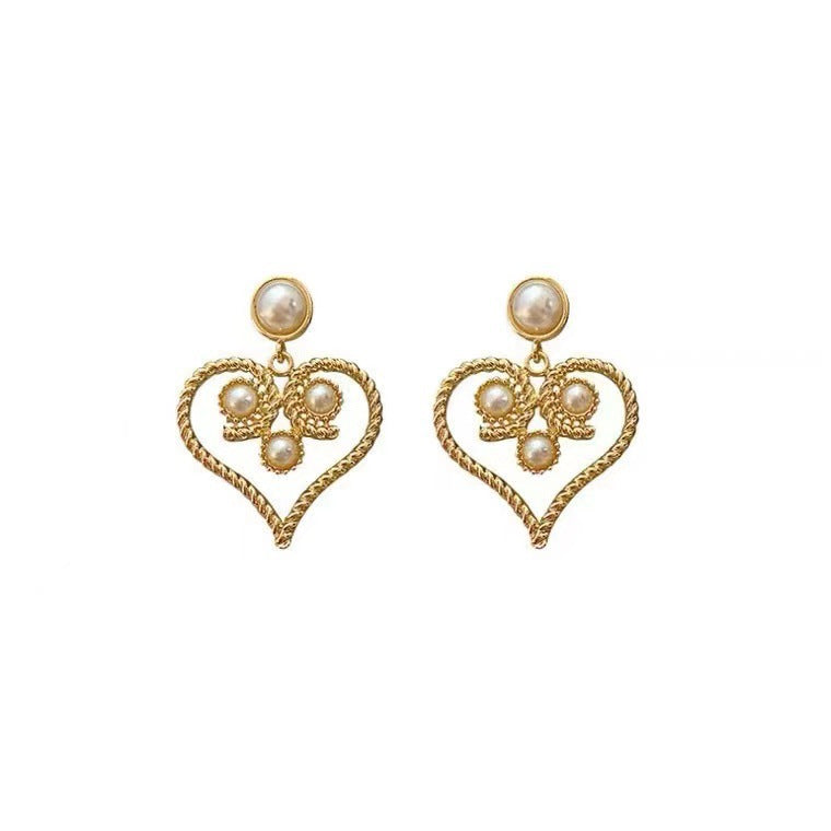 Hollow love Heart Pearl Earrings