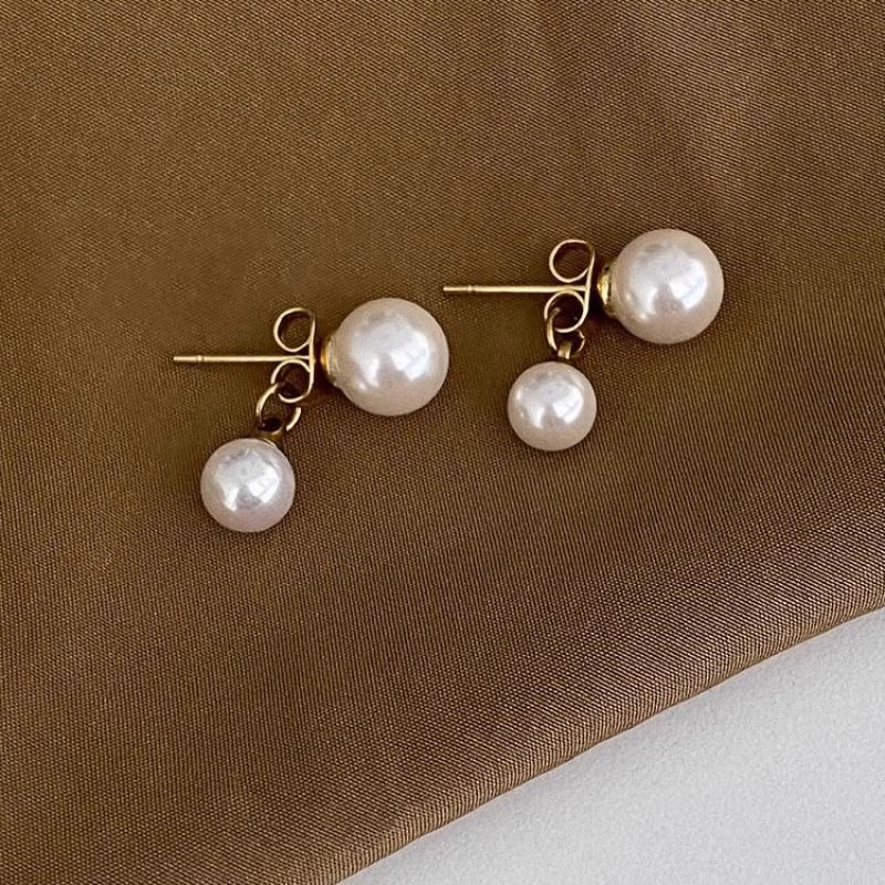 Small Pearl Earrings