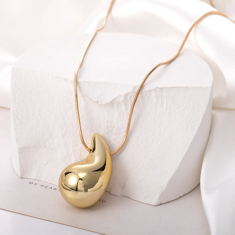 Pendant Necklace Female Nightclub Trendsetter Punk Chain