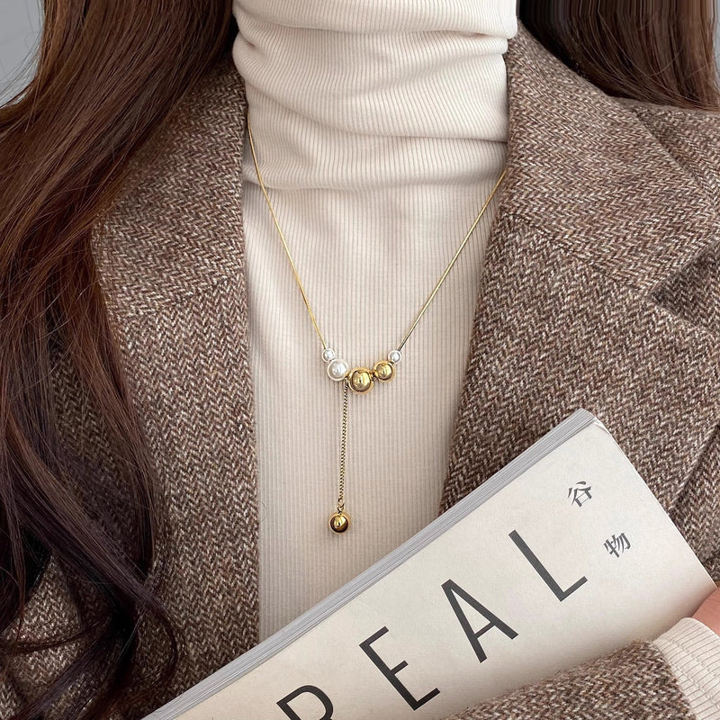 Snake Bone Chain Pearl Pendant Necklace