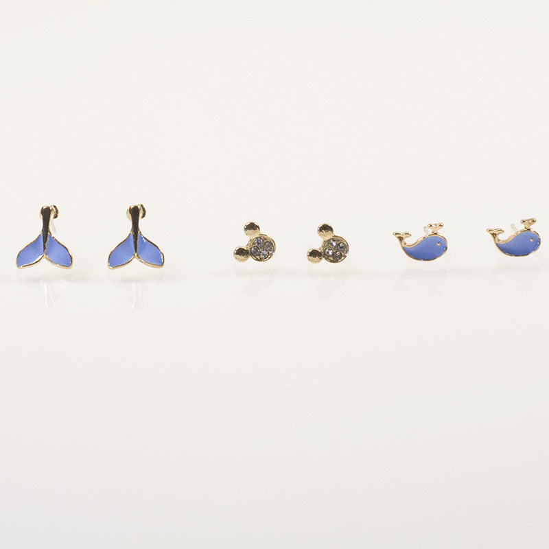 Blue Whale Tail Bear Stud Ear Set