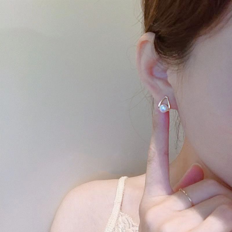Triangle Waterdrop Pearl Stud Earrings