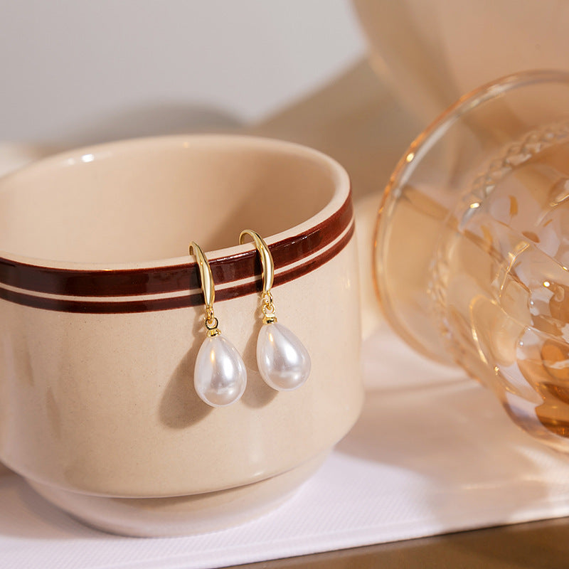 Retro Water Drop Pearl Earrings