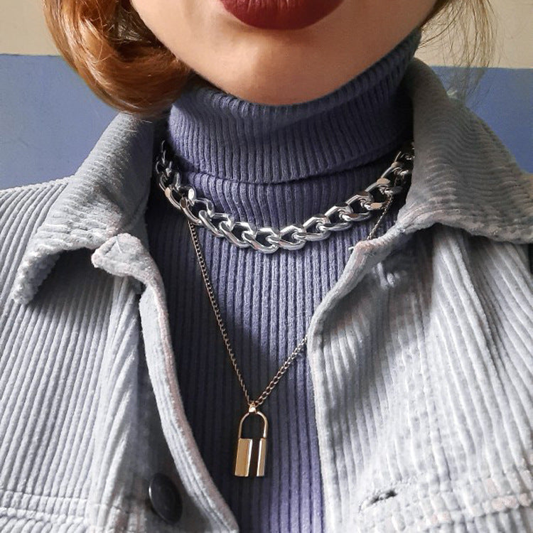 Layer Lock Chain Pendant Necklace