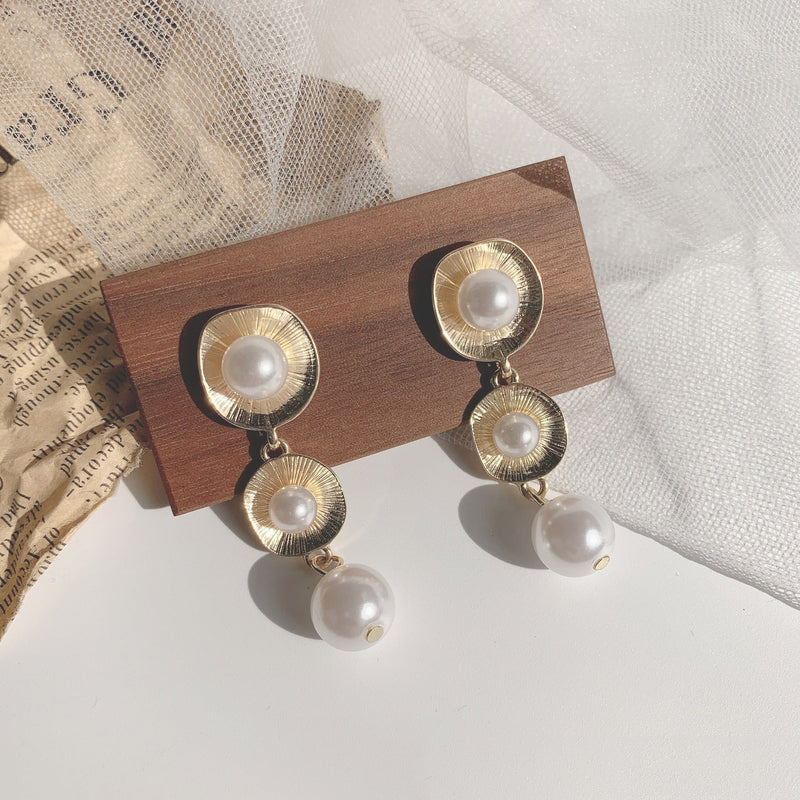 Vintage Pearl Water Drop Stud Earrings