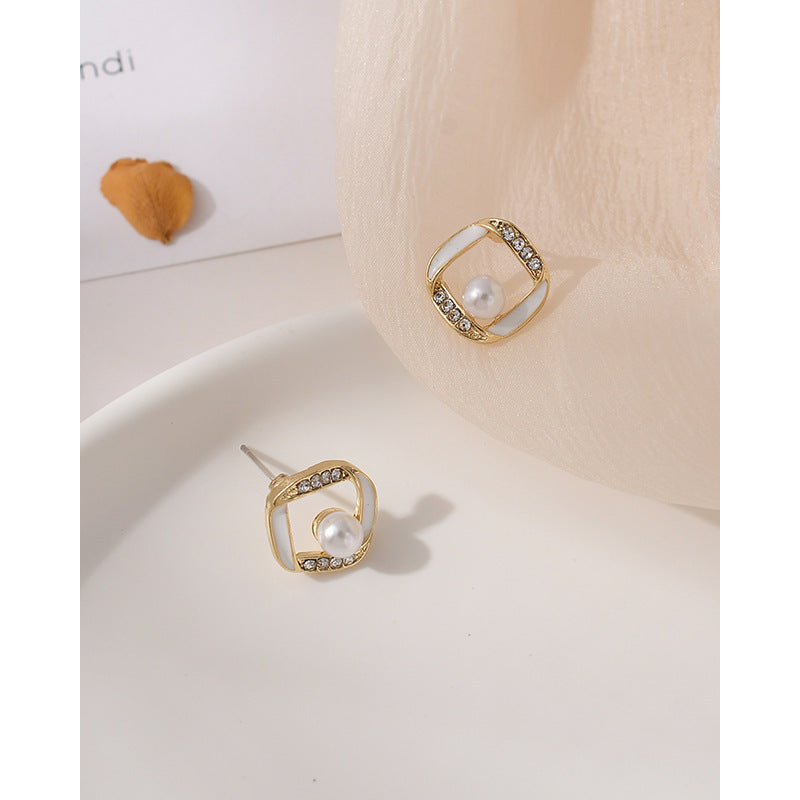 Geometry Hollow Rhinestone Pearl Stud Earrings