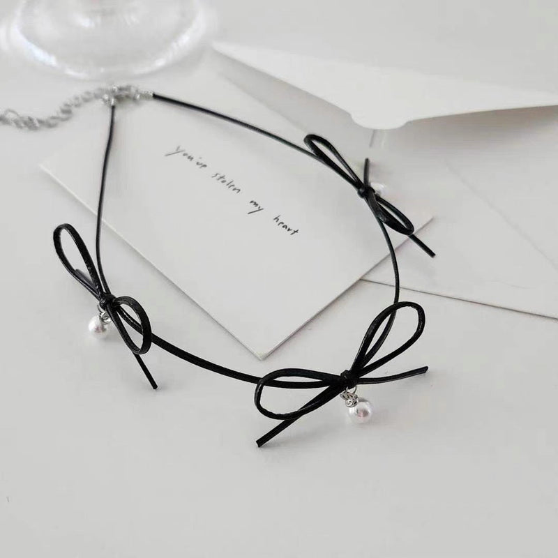 Silver Color Leather Bow With Pearl Necklace