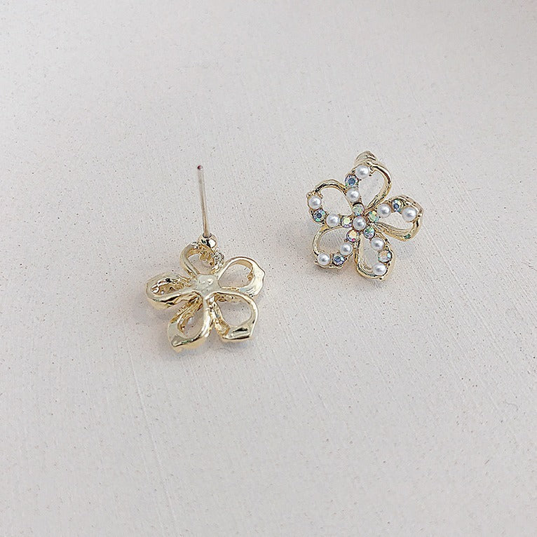 Fashion Crystal Flower Stud Earrings